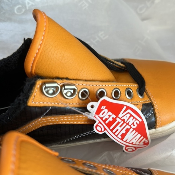 #51❤️ Brand new Vans all leather weather MTE sneakers - Picture 12 of 12